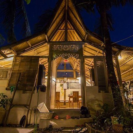 Farmer'S Yard Hostel Canggu Buitenkant foto